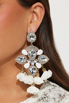 Magic Beauty Earrings - White