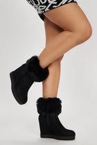 Gettin' Chilly Flat Boots - Black