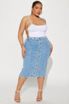 Right On The Line Denim Midi Skirt - Light Wash