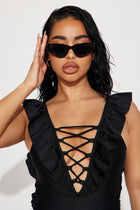 Chunky Cat Eye Sunglasses - Black