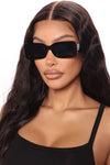 Oh So Chic Sunglasses - Black