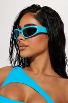 Playing It Cool Sunglasses - Blue